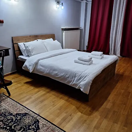 Elia Old Town 公寓